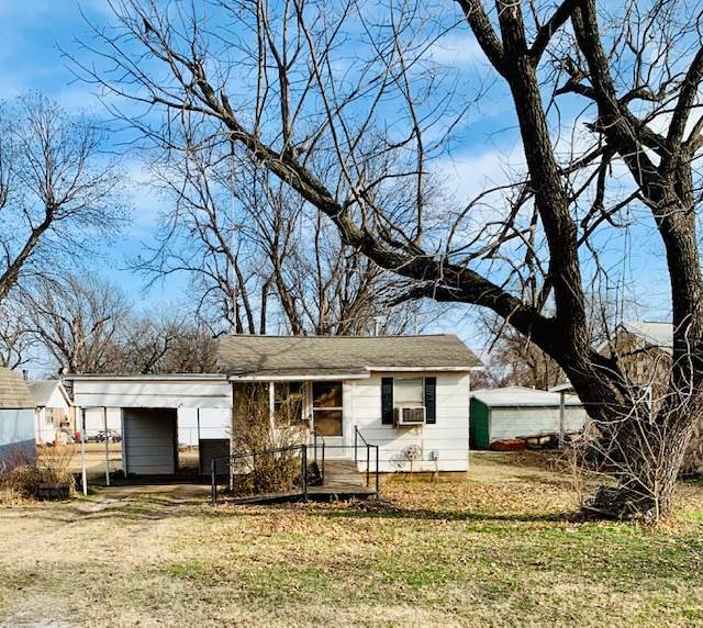 106 South 10th Street Perry, OK 73077 - Photo 1 of 15 Gallery Image 1