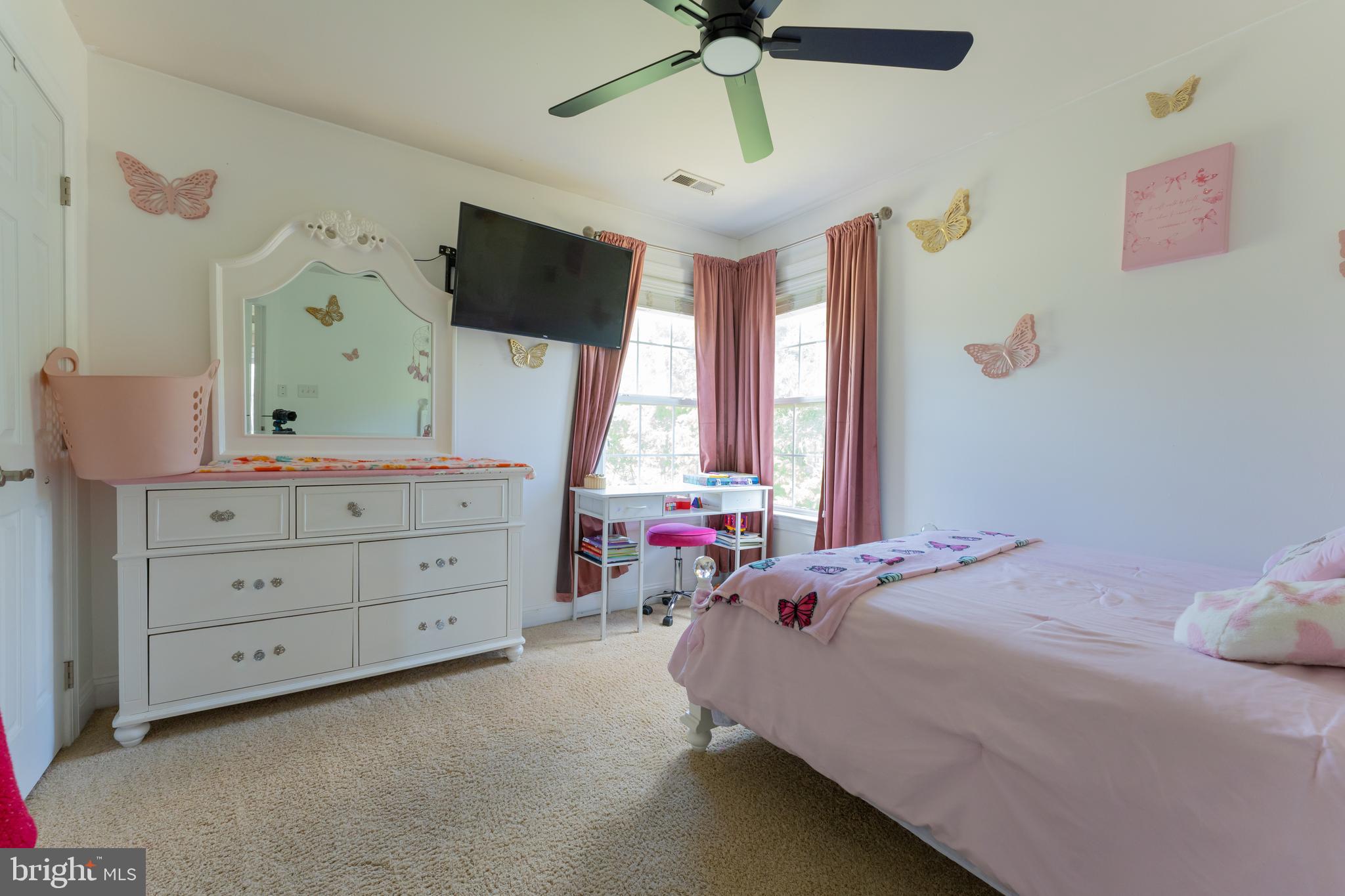 653 Chews Landing Road Sicklerville, NJ 08081 - Photo 32 of 59