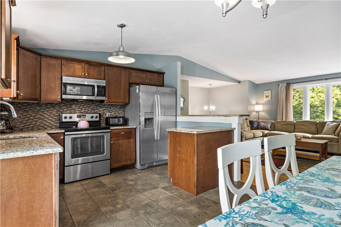 66 Tupelo Trail Narragansett, RI 02882 - Photo 14 of 40