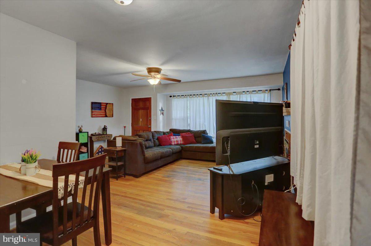 11309 Greenberry Road Hagerstown, MD 21740 - Photo 8 of 27 Gallery Image 8