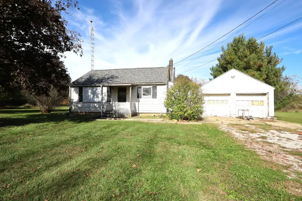 $168,500 | 17051 Murray Road, Mount Vernon, OH 43050