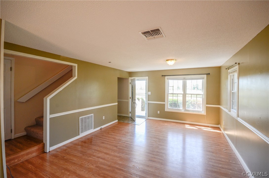22449 Telegraph Road Ruther Glen, VA 22546 - Photo 11 of 17 Gallery Image 11