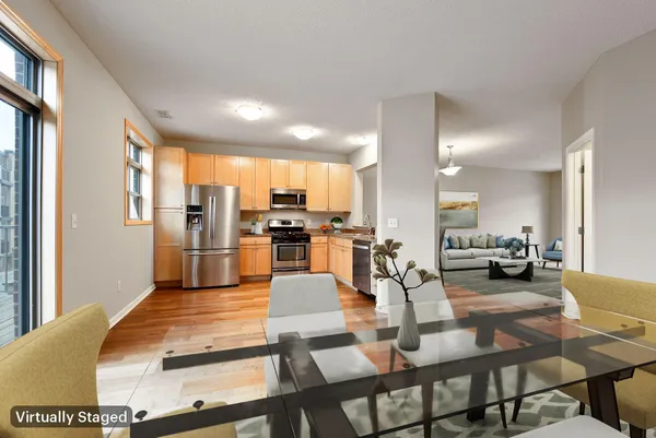 $2,995 | 741 Victoria Street, St. Paul, MN 55102