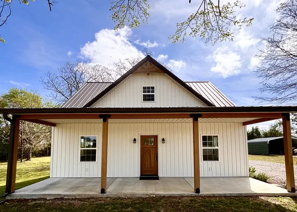 $330,000 | 2152 Old Well Road, Morrison, TN 37357