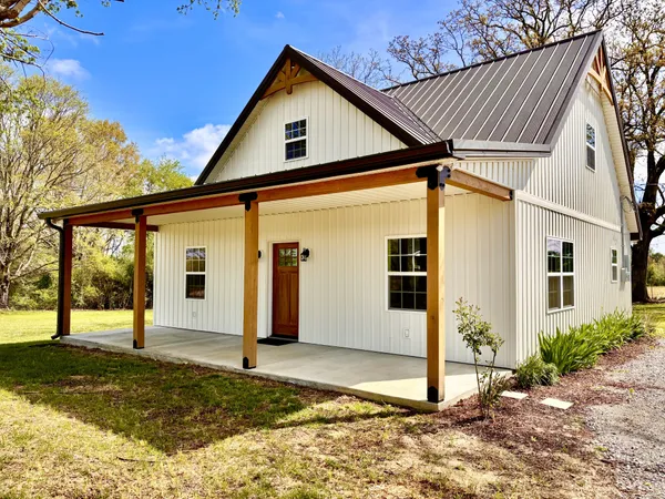 $330,000 | 2152 Old Well Road, Morrison, TN 37357