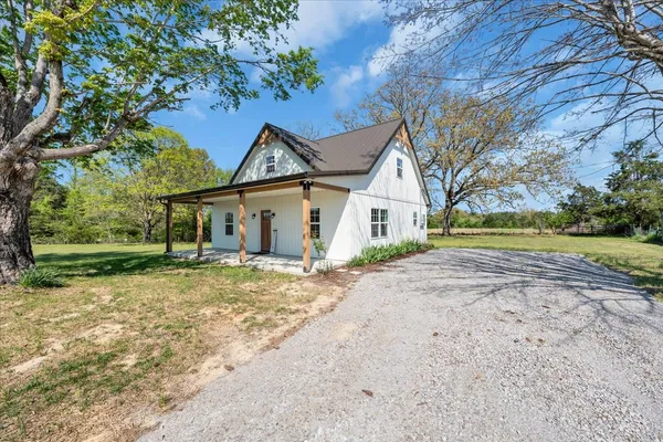 $330,000 | 2152 Old Well Road, Morrison, TN 37357