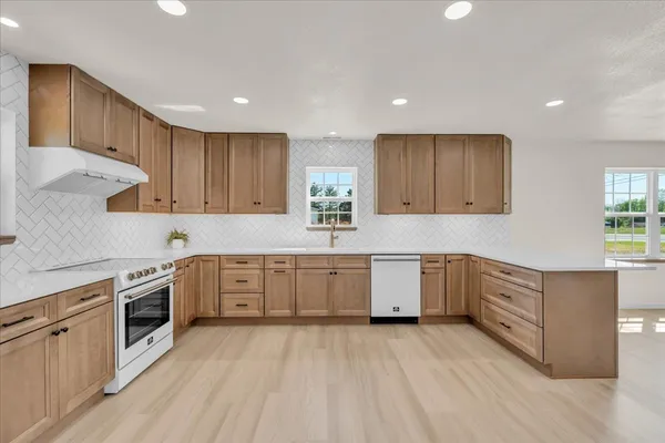 $330,000 | 2152 Old Well Road, Morrison, TN 37357