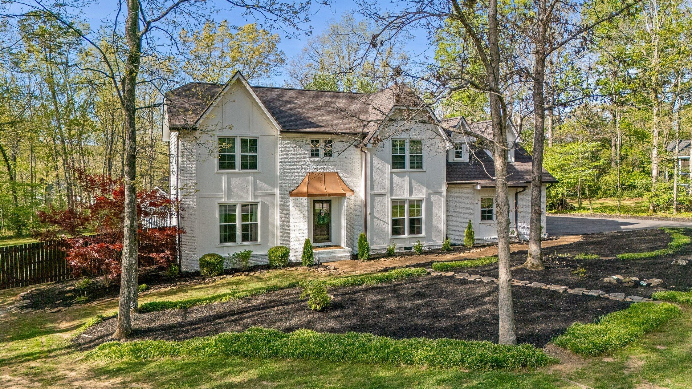 32 Cool Spring Road Signal Mountain, TN 37377 - Photo 2 of 43 Cool Springs