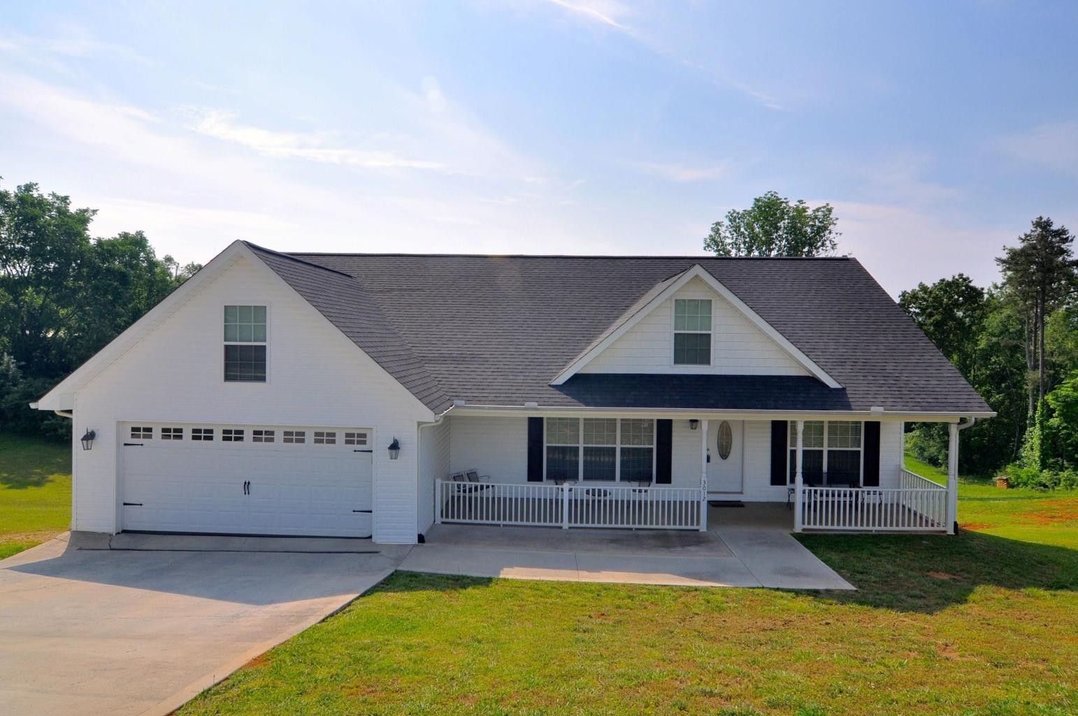 3012 Clover Hill Ridge Road Maryville, TN 37801 - Photo 2 of 32 Gallery Image 2