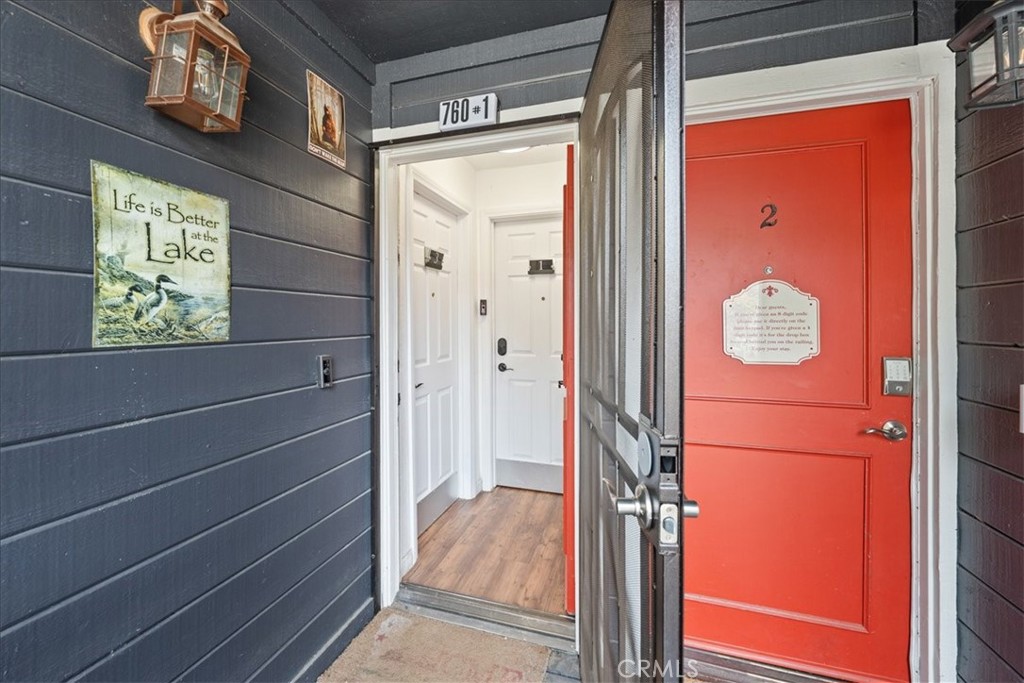 760 Bluejay Road, Unit 1 Big Bear Lake, CA 92315 - Photo 4 of 29 a view of walk in closet