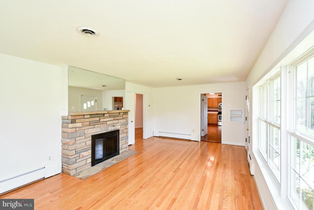 3901 Enterprise Road Bowie, MD 20721 - Photo 8 of 28 Interior (General)