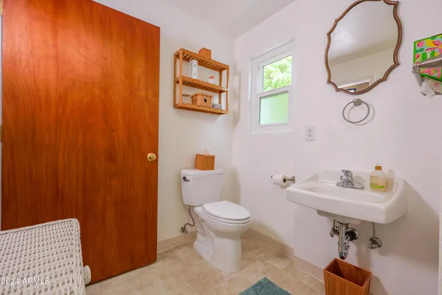 $1,200,000 | 2204 North Maple Avenue, Huachuca City, AZ 85616