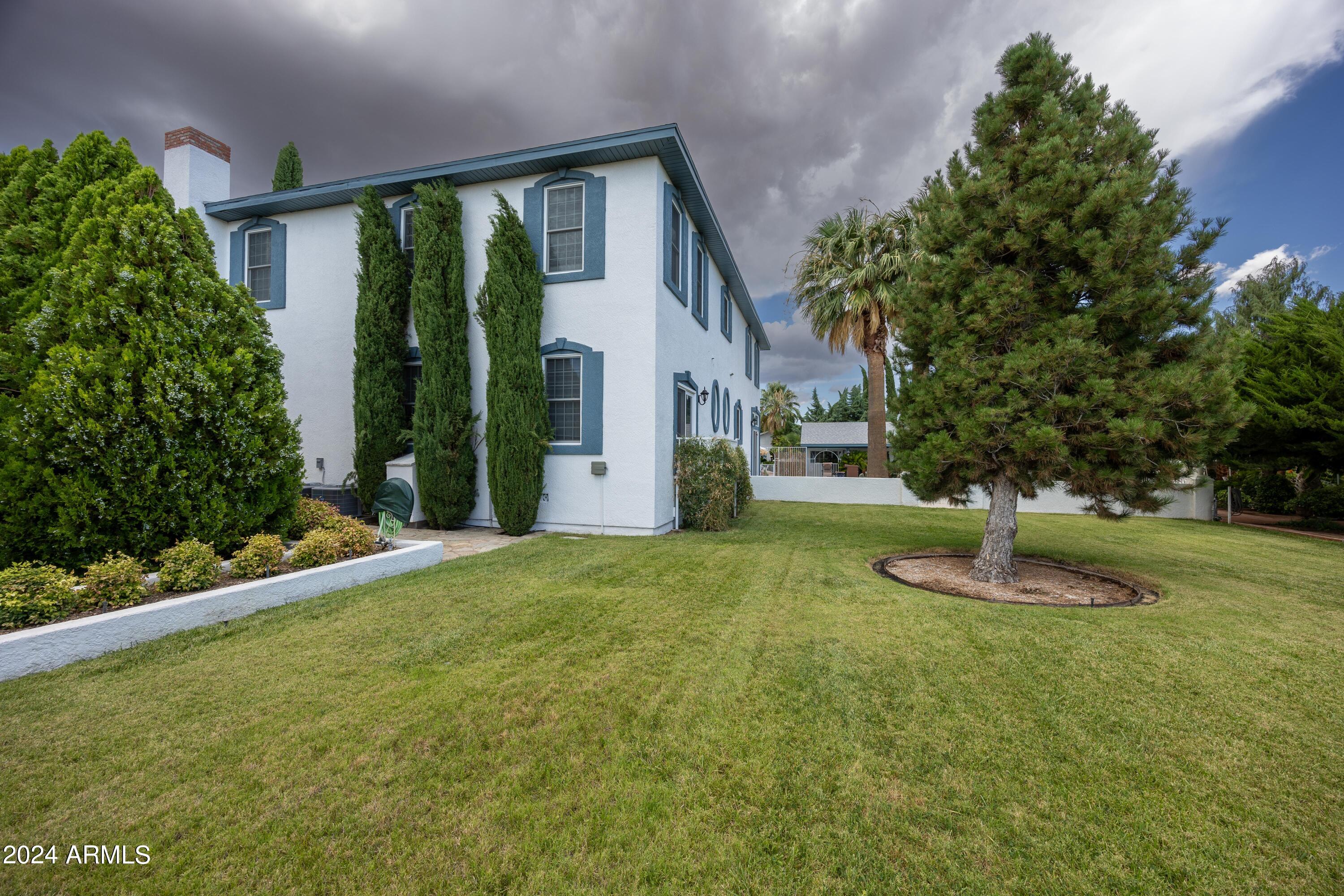 2204 North Maple Avenue Huachuca City, AZ 85616 - Photo 8 of 65 Lovely Side Yard Perfect for Wedding