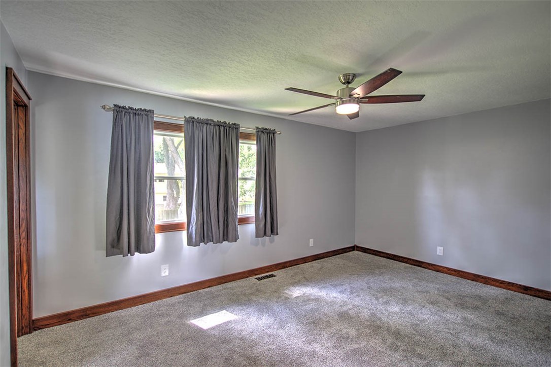 1155 Veech Lane Decatur, IL 62521 - Photo 12 of 26