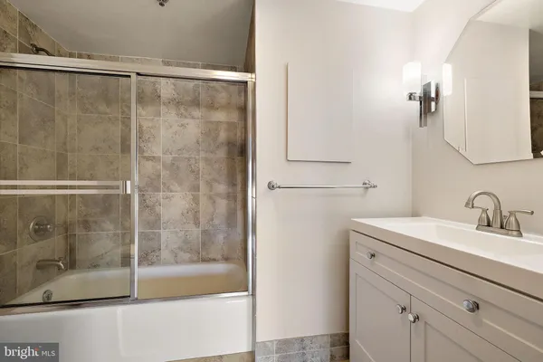 $315,500 | 1704 North Park Drive, Unit 205, Wilmington, DE 19806