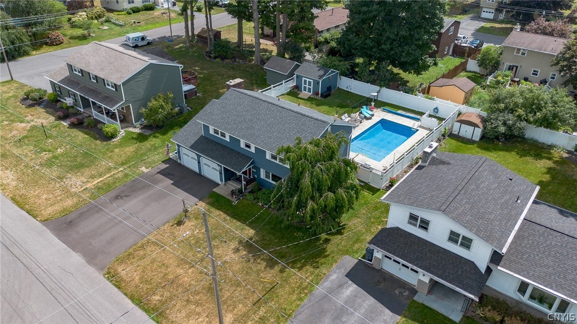 203 Riverdale Road Liverpool, NY 13090 - Photo 2 of 47 Gallery Image 2
