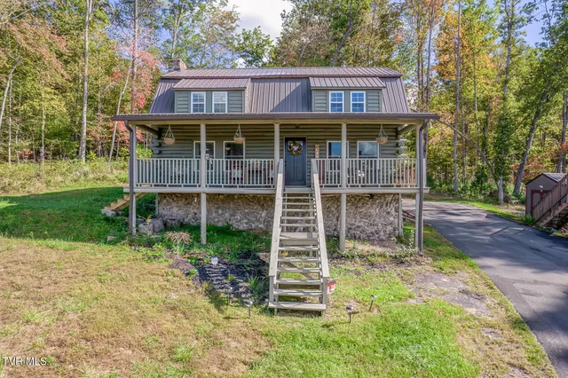 $409,000 | 214 Oak Hill Lane, Mountain City, TN 37683