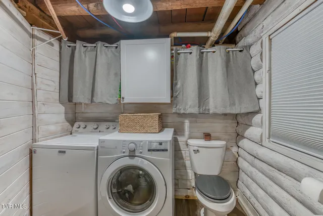 $409,000 | 214 Oak Hill Lane, Mountain City, TN 37683