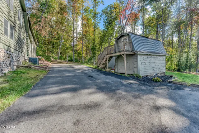 $409,000 | 214 Oak Hill Lane, Mountain City, TN 37683