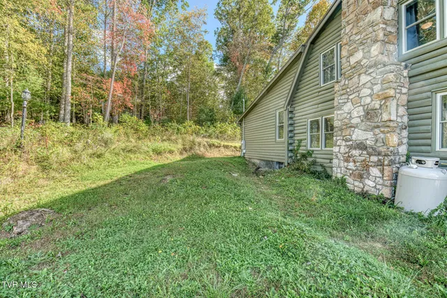 $409,000 | 214 Oak Hill Lane, Mountain City, TN 37683