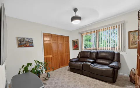 $1,399,999 | 12 Wildwood Drive, Dix Hills, NY 11746