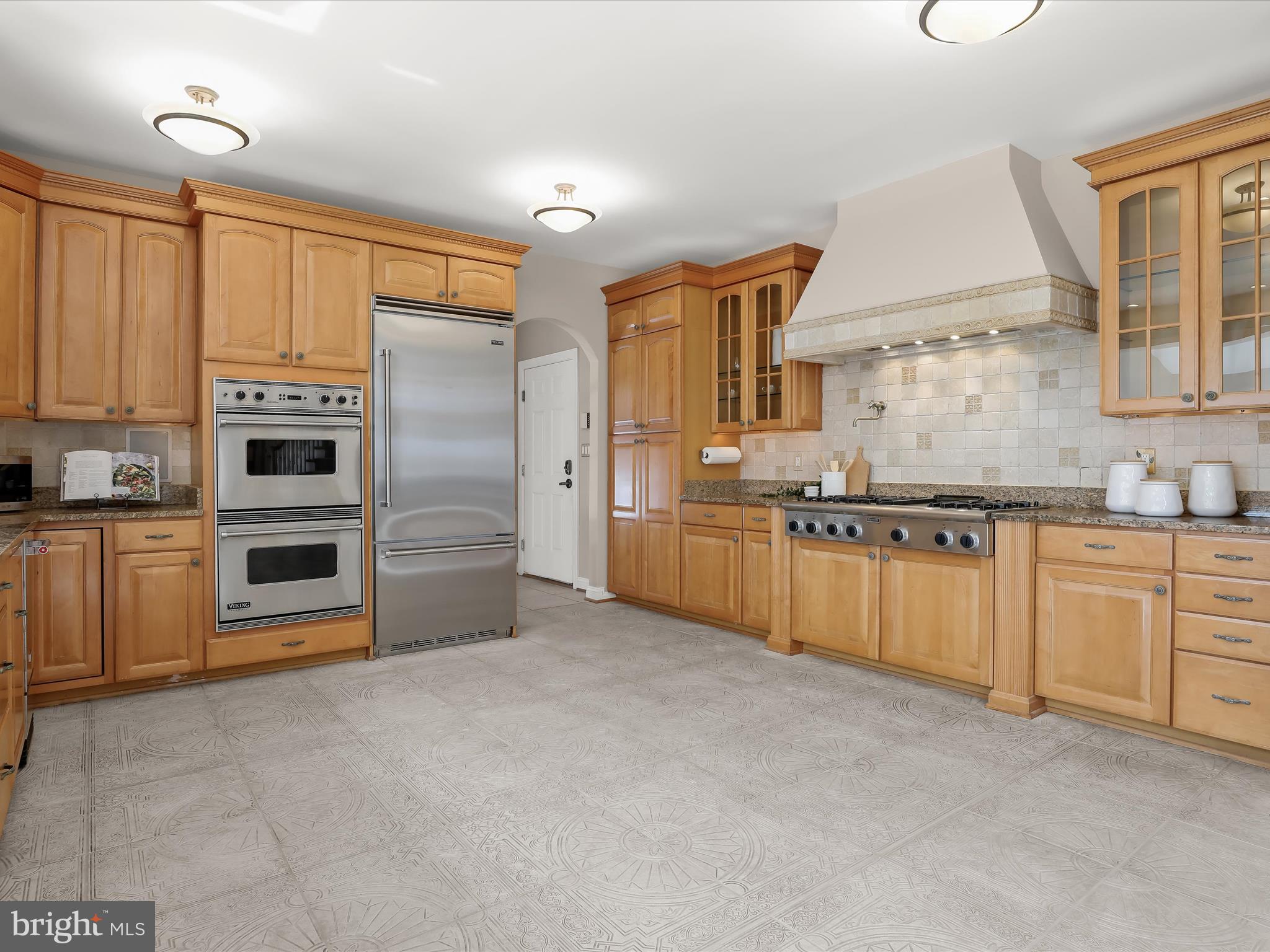 3135 Old Court Road Baltimore, MD 21208 - Photo 27 of 93 Kitchen