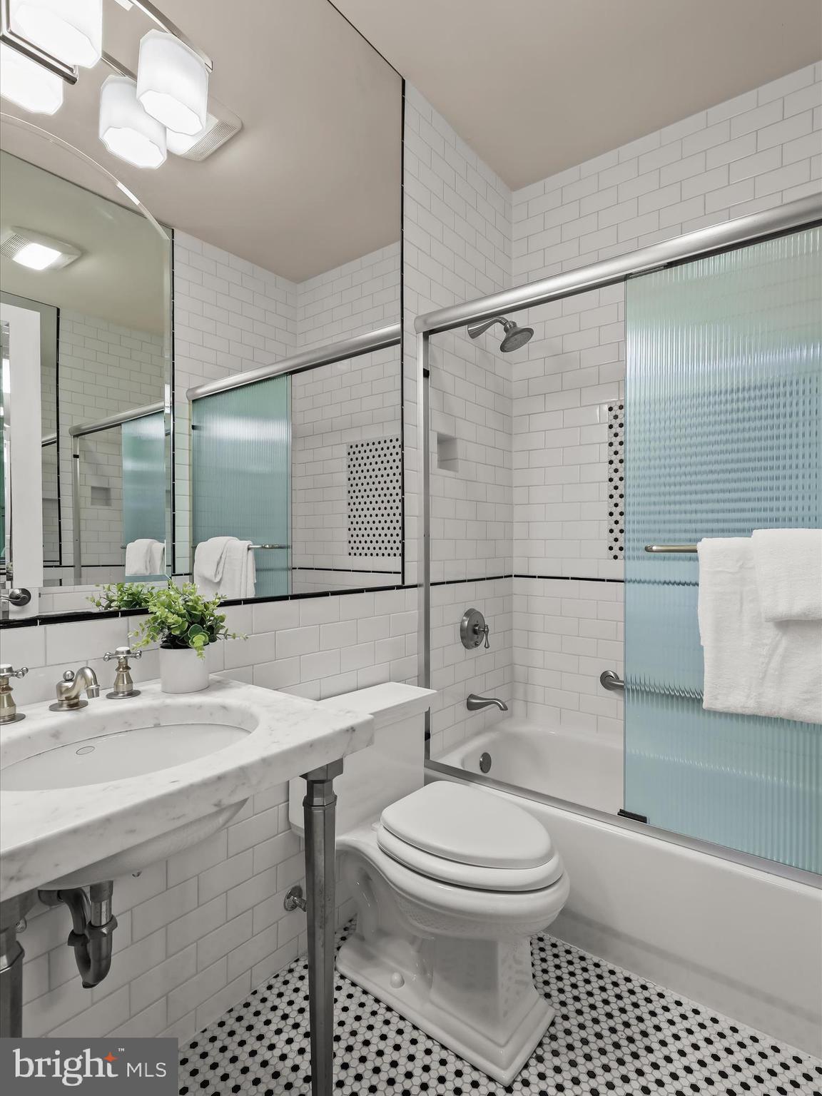 3135 Old Court Road Baltimore, MD 21208 - Photo 55 of 93 En-Suite Bathroom