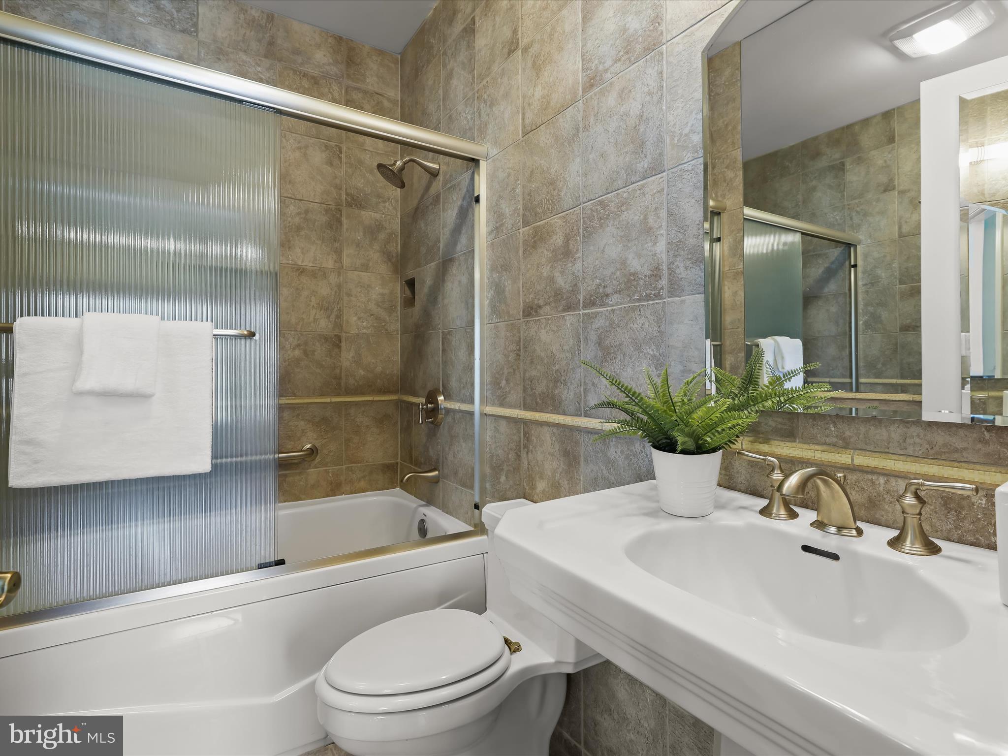 3135 Old Court Road Baltimore, MD 21208 - Photo 59 of 93 En-Suite Bathroom