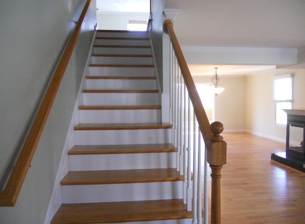 216 Rangeway Road, Unit 144 Billerica, MA 01862 - Photo 13 of 25 a view of entryway