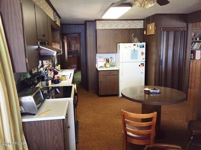 220 Dorys Road Dingmans Ferry, PA 18328 - Photo 6 of 19 Gallery Image 6