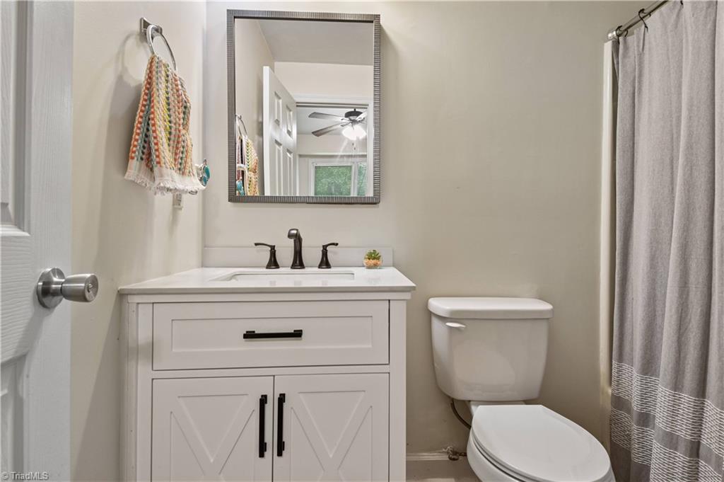 336 Meadows Circle Winston-Salem, NC 27104 - Photo 15 of 24