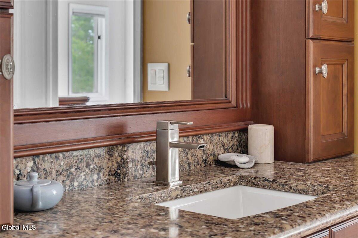 2124 Scotch Ridge Road Princetown, NY 12306 - Photo 34 of 62 Primary Suite