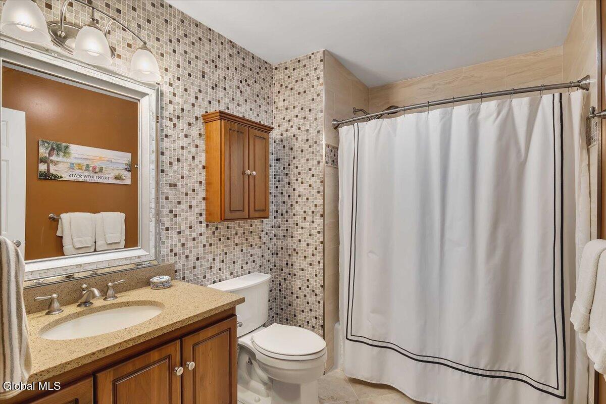 2124 Scotch Ridge Road Princetown, NY 12306 - Photo 39 of 62 2nd Floor Bath