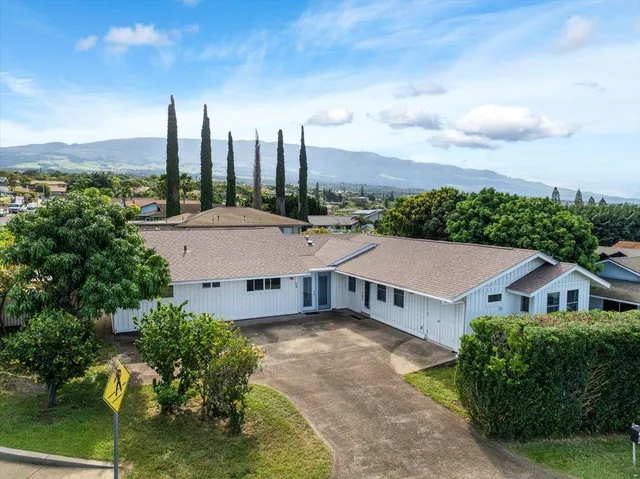 $1,199,000 | 88 Hiwalani Loop, Pukalani, HI 96768
