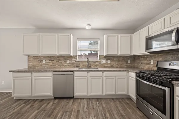 $1,950 | 7130 Cypress Prairie Drive, Cypress, TX 77433