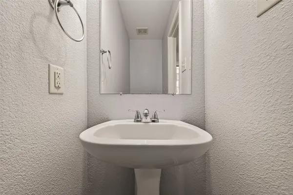 $1,950 | 7130 Cypress Prairie Drive, Cypress, TX 77433