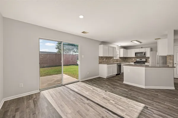 $1,950 | 7130 Cypress Prairie Drive, Cypress, TX 77433