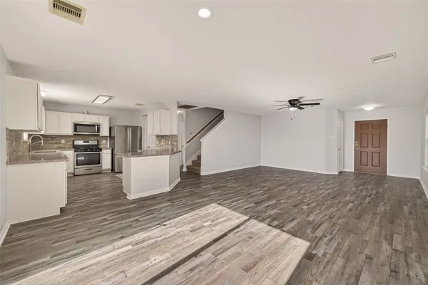 $1,950 | 7130 Cypress Prairie Drive, Cypress, TX 77433