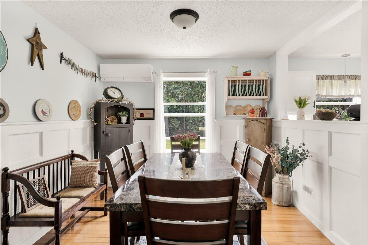 168 Baker Road Winterport, ME 04496 - Photo 15 of 49 Dining Room