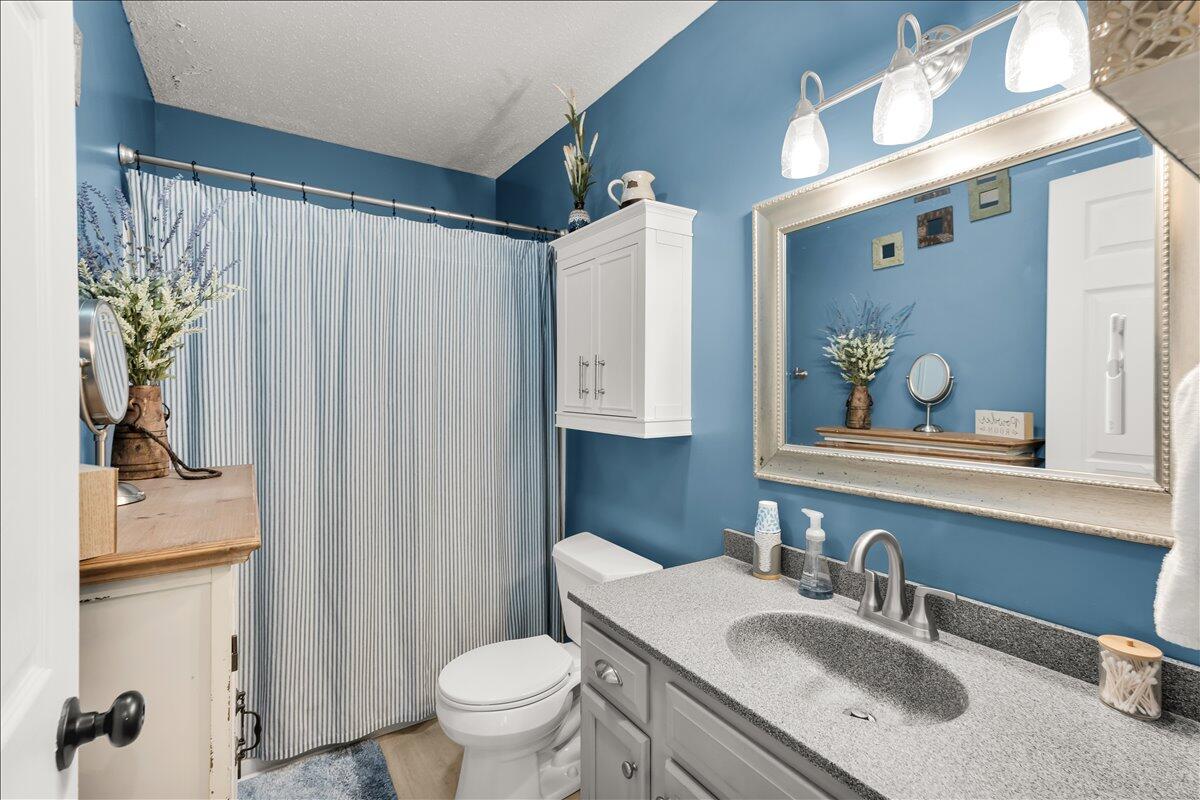 168 Baker Road Winterport, ME 04496 - Photo 23 of 49 Bathroom