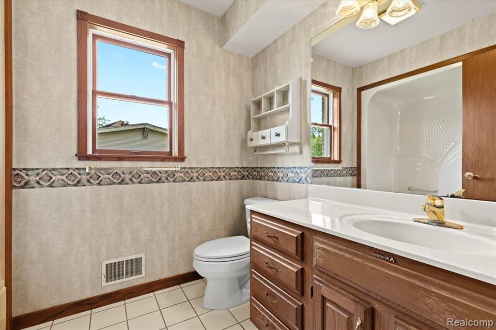 313 East Rolston Road Linden, MI 48451 - Photo 21 of 32