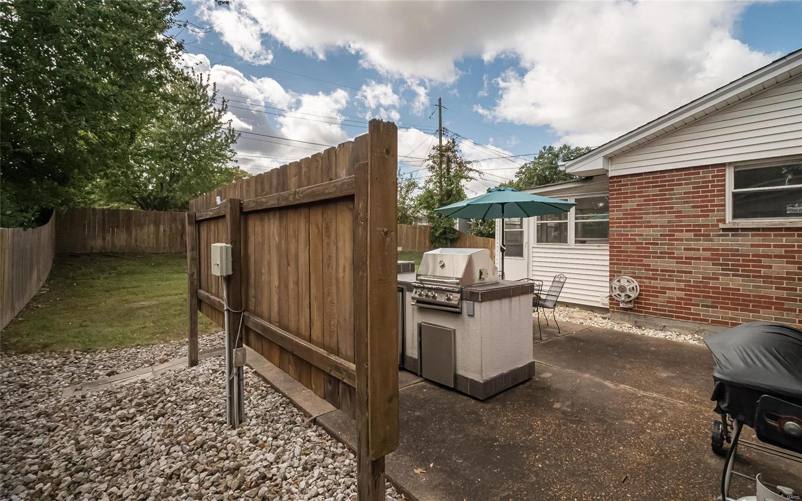 10808 Ritter Drive St. Louis, MO 63114 - Photo 32 of 38 Gallery Image 32