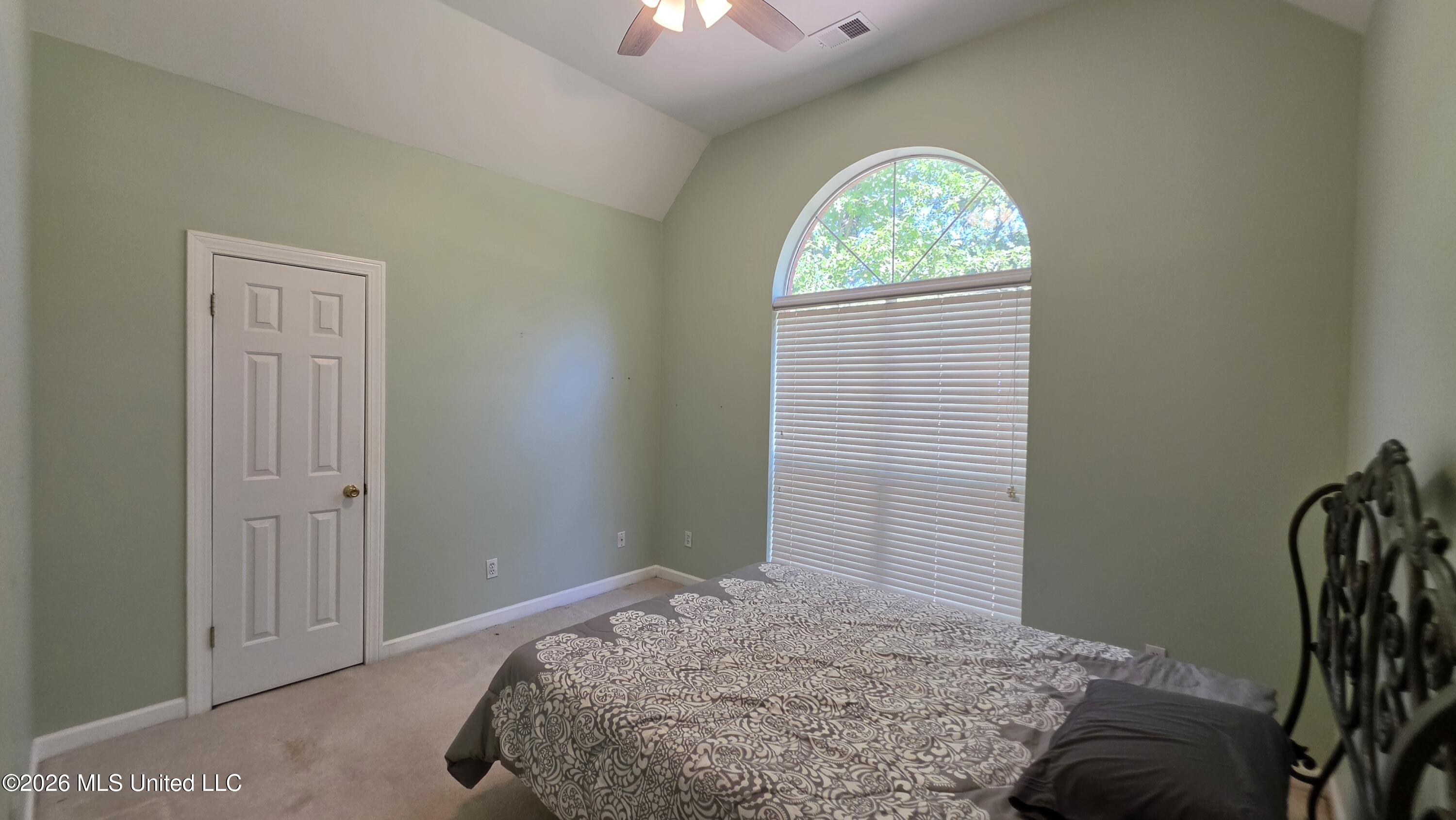 124 Gwen Road Senatobia, MS 38668 - Photo 23 of 47 20260923_144120