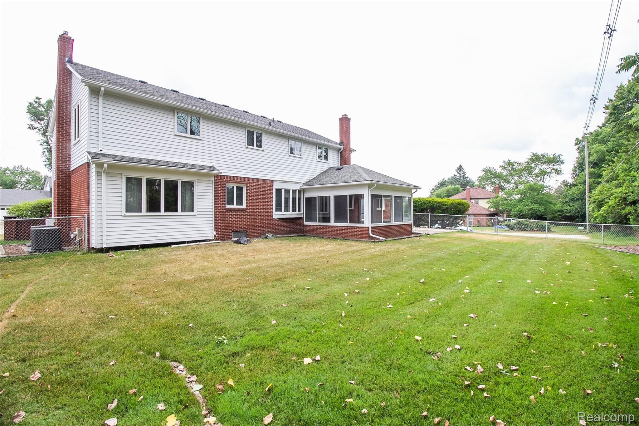 35925 Johnstown Road Farmington, MI 48335 - Photo 45 of 46 44.jpg