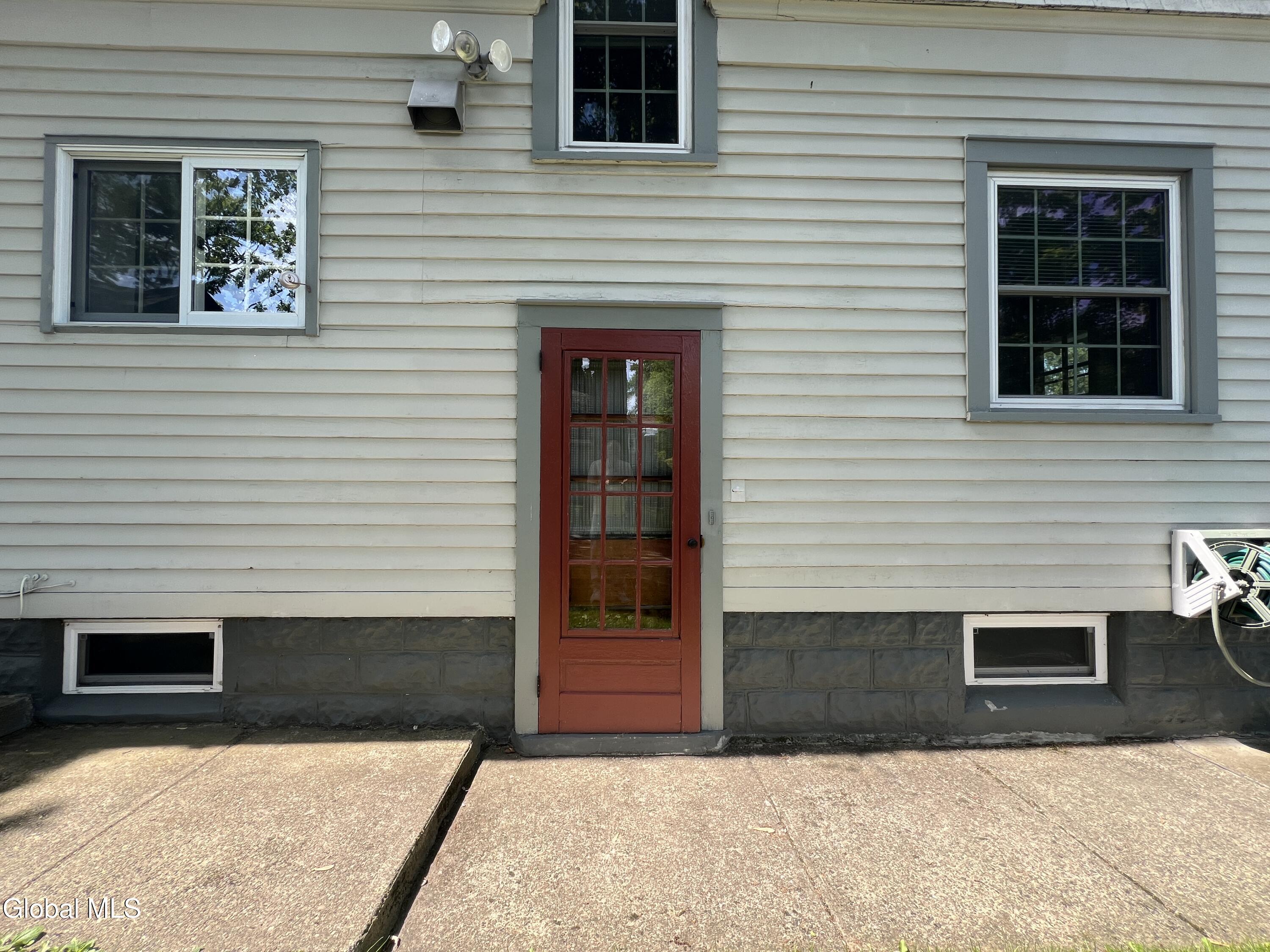 138 Eastholm Road Schenectady, NY 12304 - Photo 50 of 61 IMG_0027