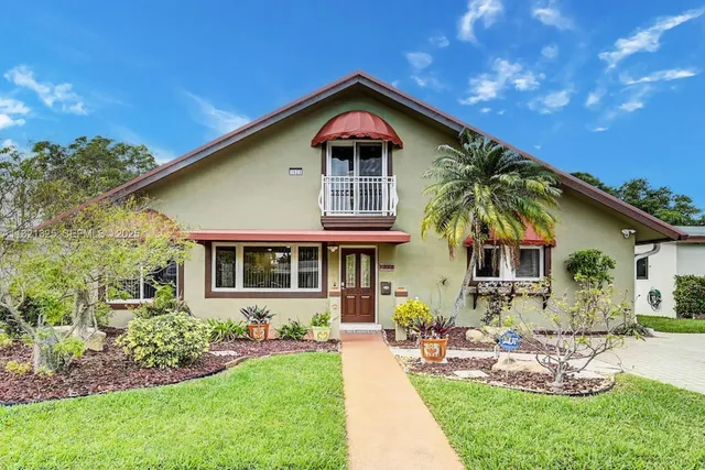 $9,000 | 1020 North 13th Terrace, Hollywood, FL 33019