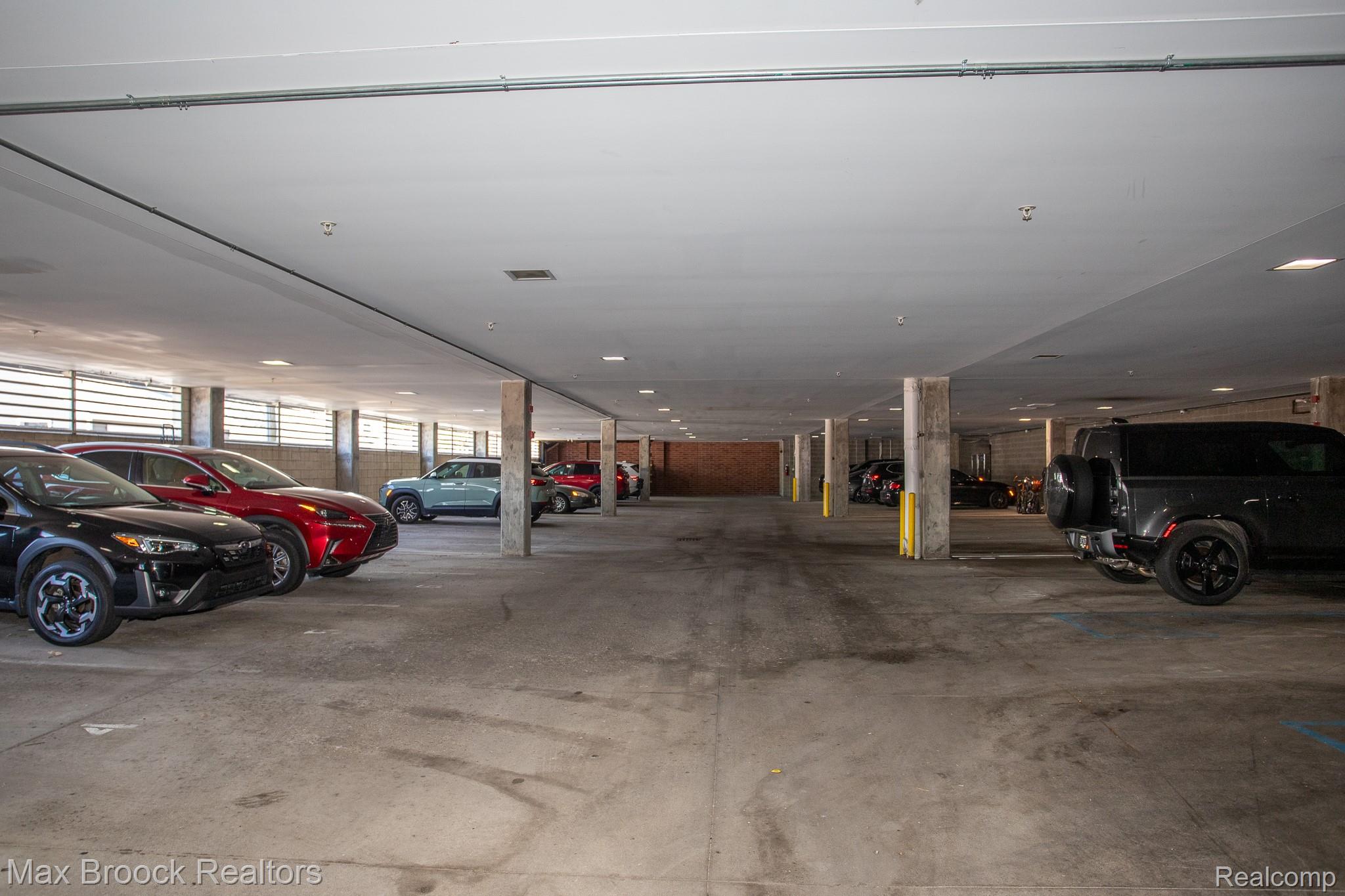 211 East 9 Mile Road, Unit 307 Ferndale, MI 48220 - Photo 54 of 60 View of parking deck