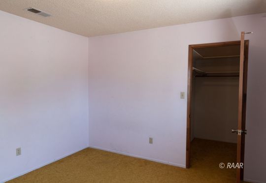 2109 West Ridgecrest Boulevard Ridgecrest, CA 93555 - Photo 20 of 35 a view of an empty room
