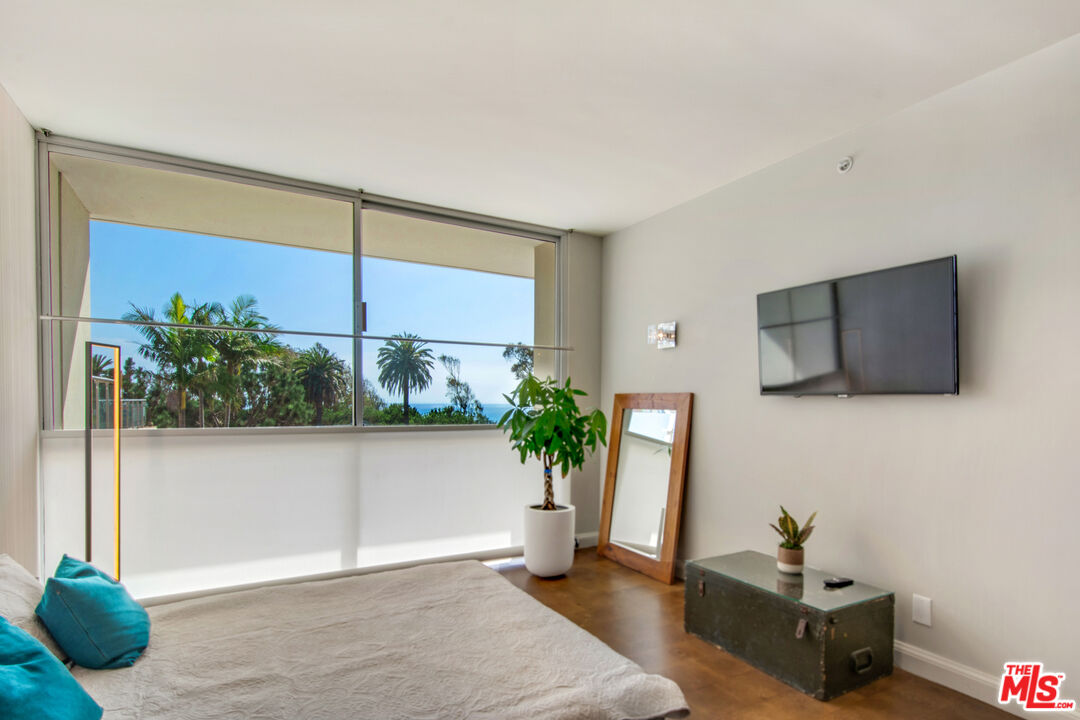 201 Ocean Avenue, Unit 301P Santa Monica, CA 90402 - Photo 32 of 59