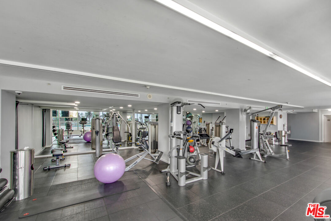 201 Ocean Avenue, Unit 301P Santa Monica, CA 90402 - Photo 37 of 59